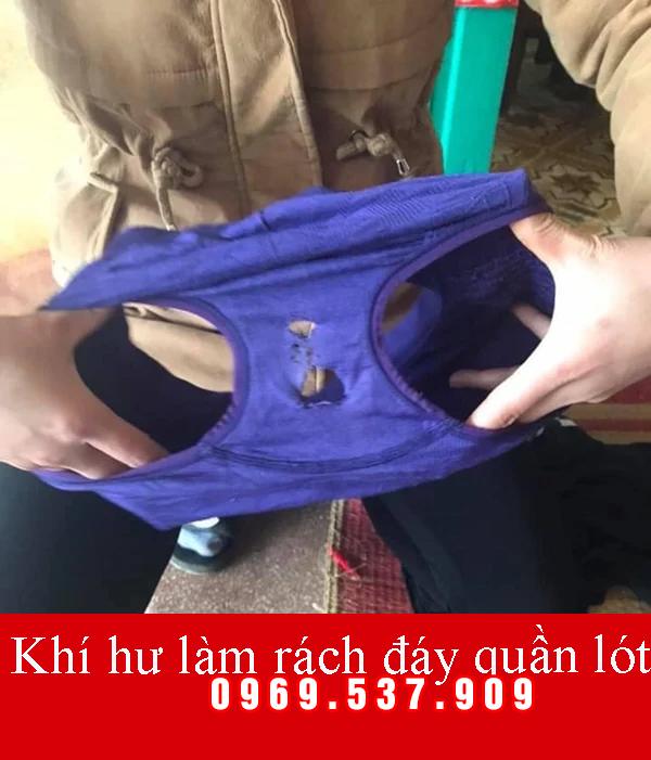 huyết trắng làm rách quần lót